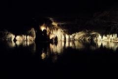 cave-374716_1920