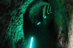 tunnel-1090486_1920