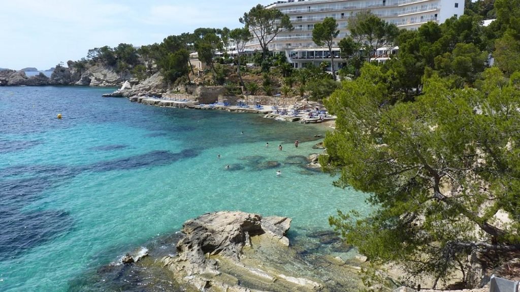 Die bucht von Cala Fornells